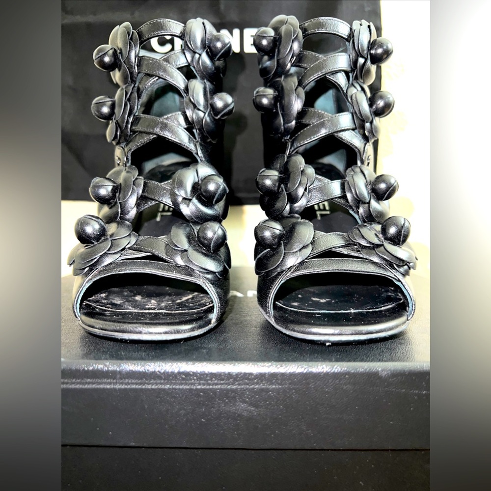 Chanel Lambskin Black Camellia Floral Leather Ankle Dressy Heel Boots Size 6.5US - Picture 12 of 16